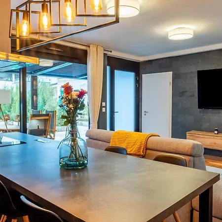 Cosy Jardin Et Terrasse 斯特拉斯堡