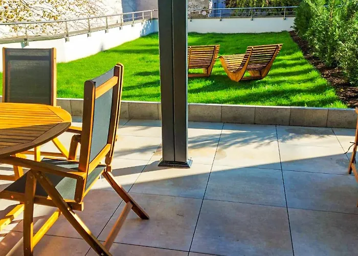 Cosy Jardin Et Terrasse Appartement *