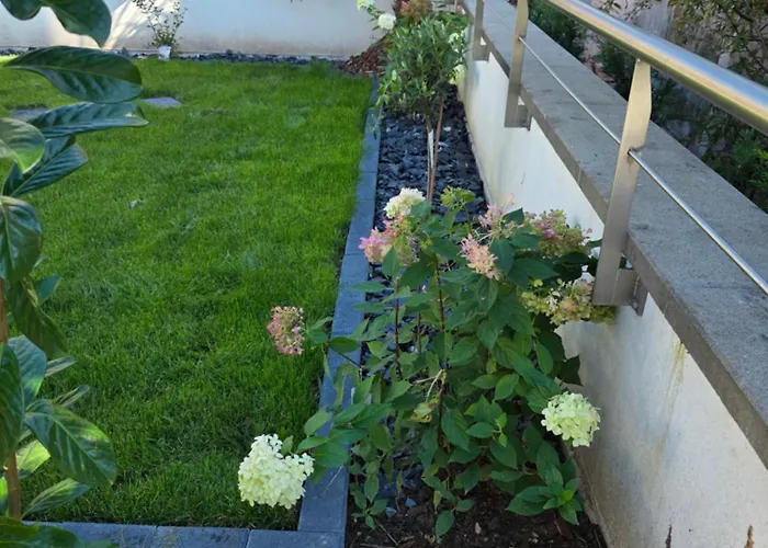 Cosy Jardin Et Terrasse Appartement *